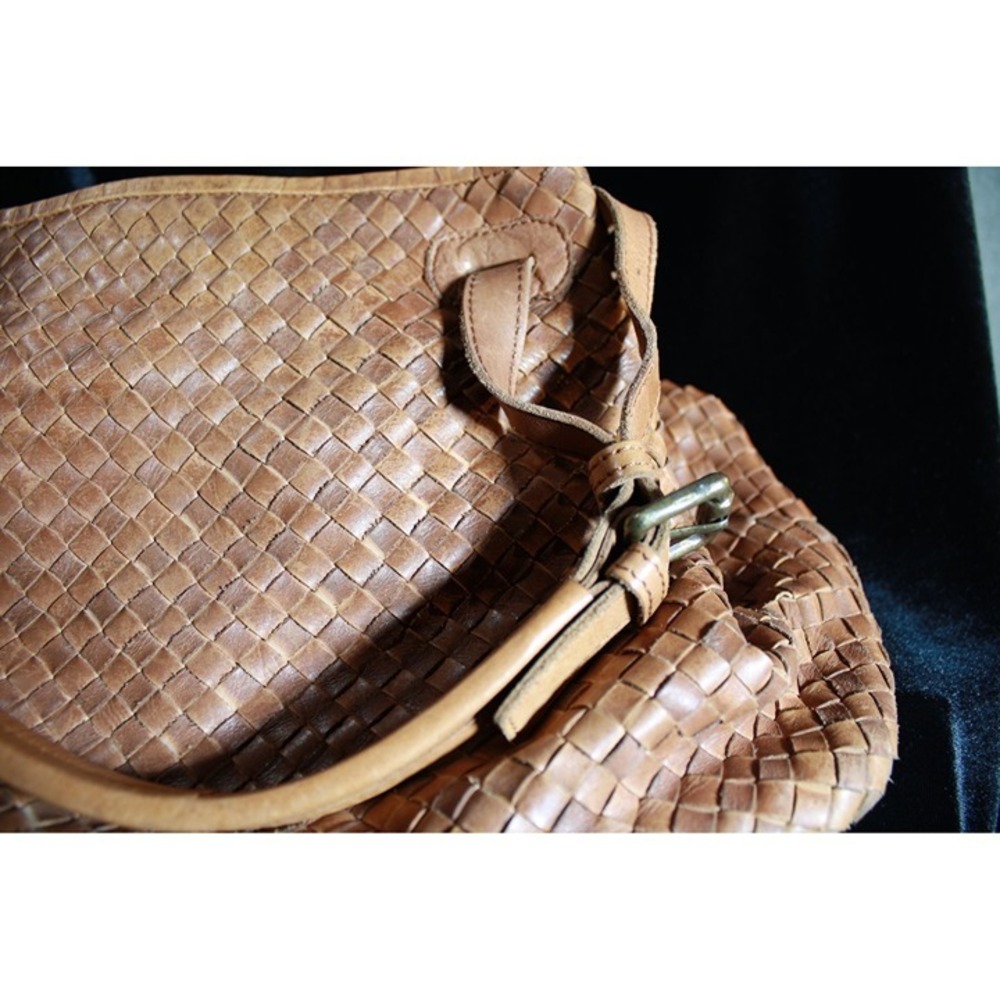 Valentina Leather Handbag - Picture 9 of 12